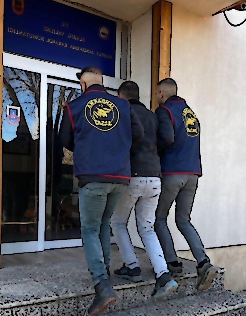 Elazığ'da Jandarma Operasyonlarıyla 24 Firari Hükümlü Yakalandı
