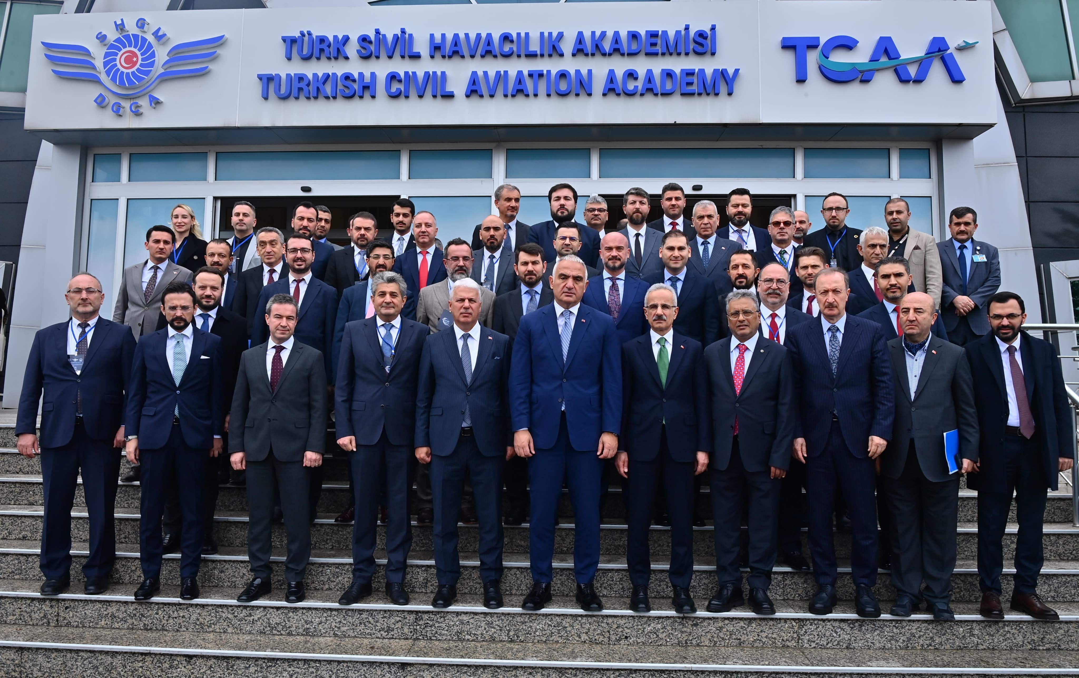Türkiye'nin Sivil Havacılık Geleceği: 10 Yıllık Stratejik Yol Haritası