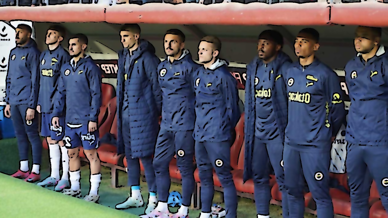 Fenerbahçe'de Şampiyonluk Umutları Azalıyor: Ali Koç ve Gelecek Sezon Planları